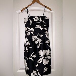 White House Black Market Floral Evening Cocktail Dress- Sz 00